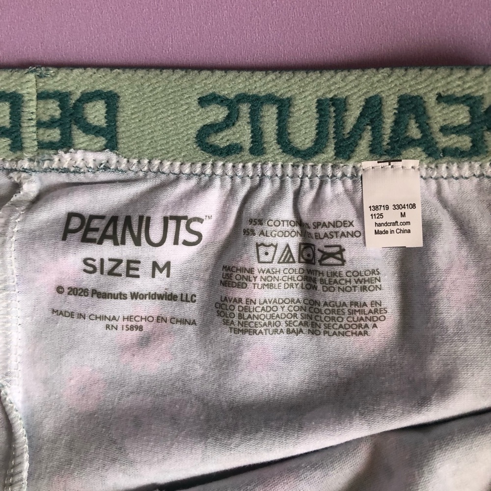 Peanuts Green Snoopy Floral Bralette & Shorts Lounge Set - Picture 4 of 6